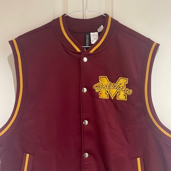 H&M Collegiate Vest - Picture 3 of 9